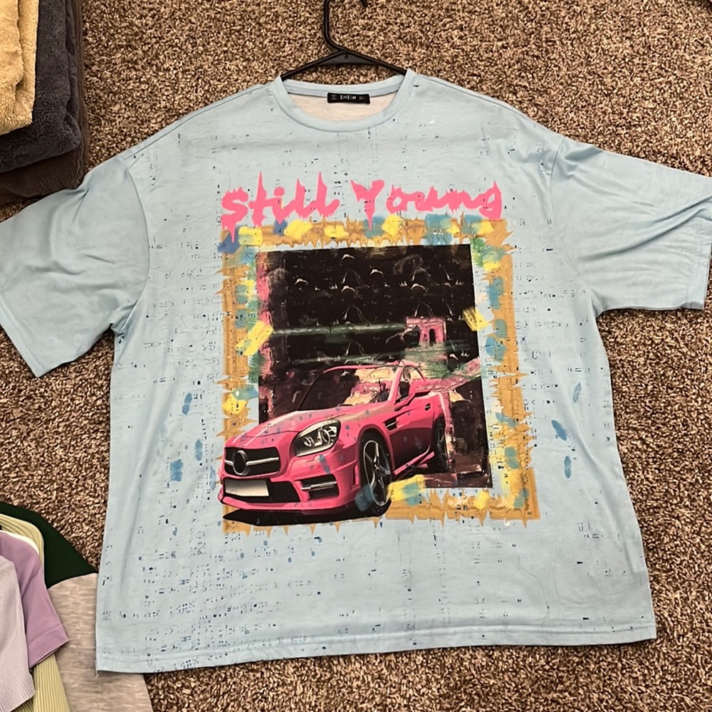graphic tee